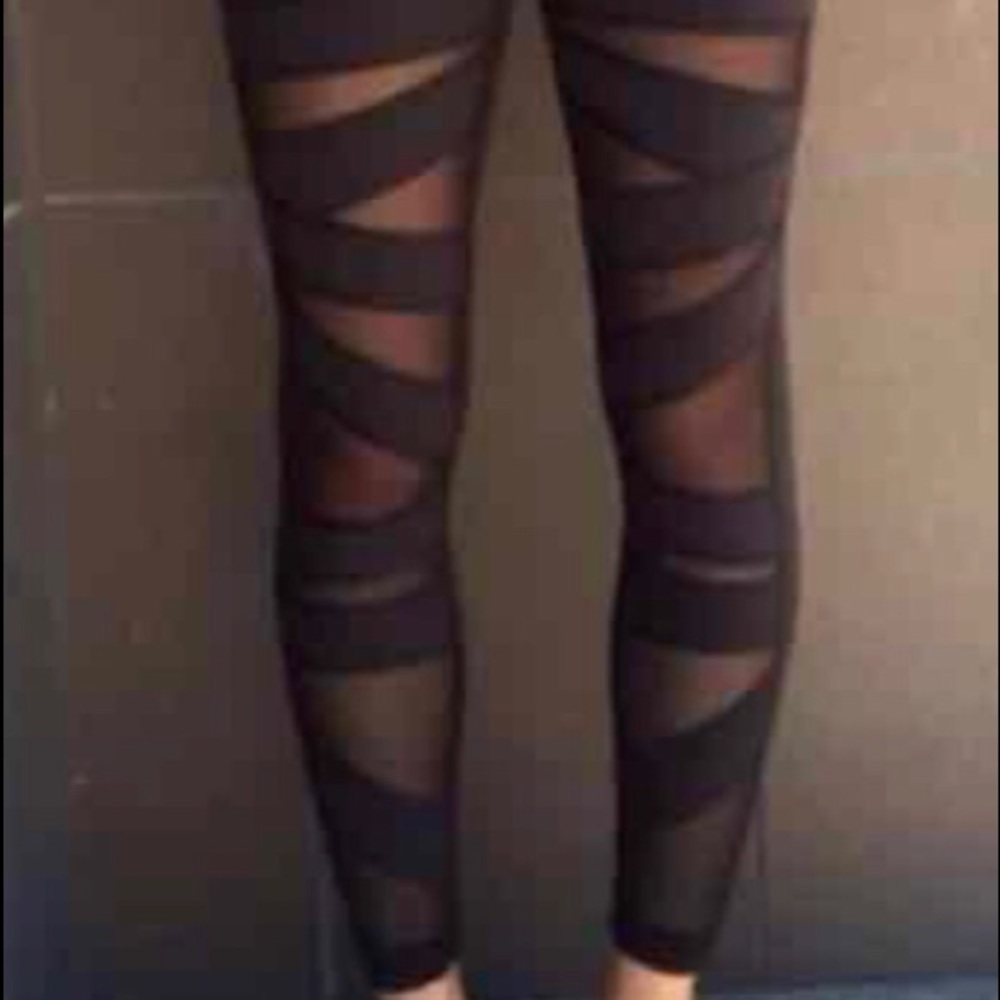 Lululemon High times Tech Mesh Blk
